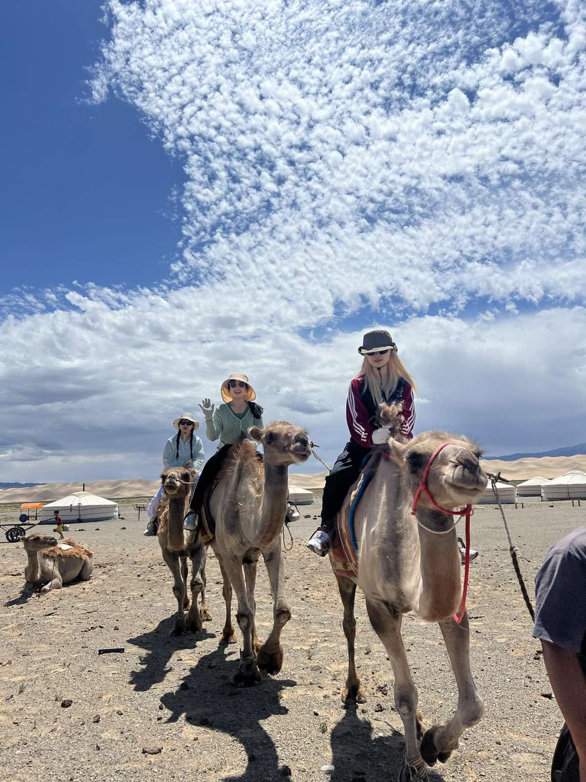 Camel ridding